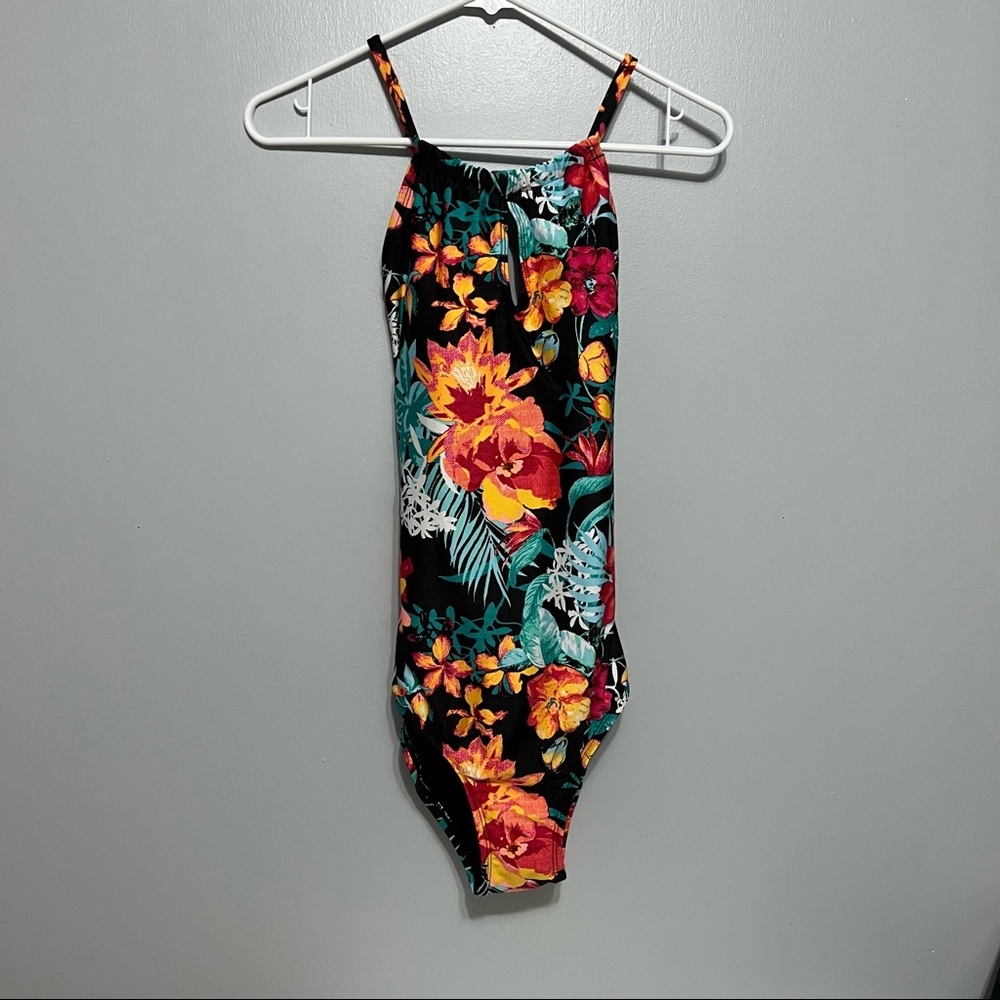 Clean Water Colorful One-Piece Bathing Suit Size M A-223